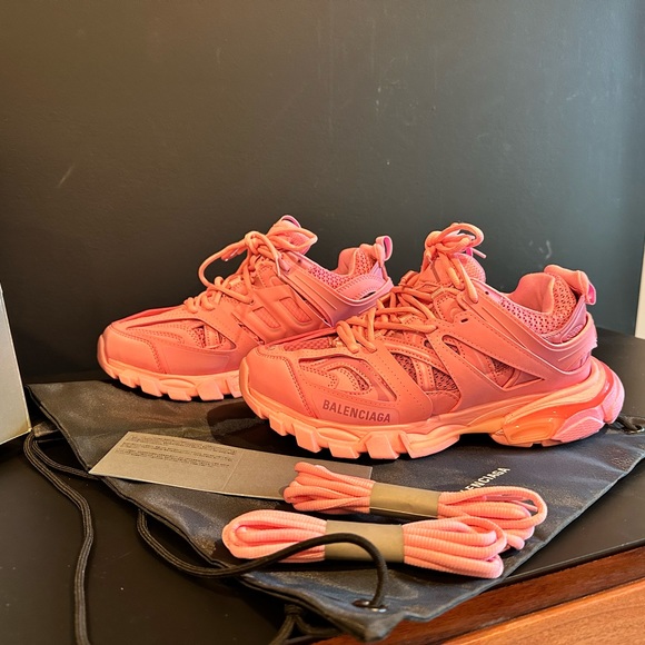 Balenciaga Triple S Clear Sole Royal/Jada Pink | Color: Pink | Size: C 40| - Picture 8 of 11